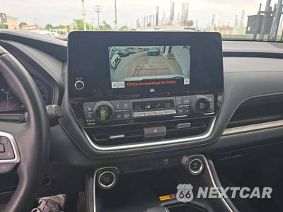 2024 Toyota Grand Highlander Limited - zdjęcie 10 z 26 - miniatura