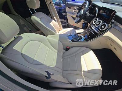 2020 Mercedes-Benz GLC 300 4MATIC - zdjęcie 18 z 27 - miniatura