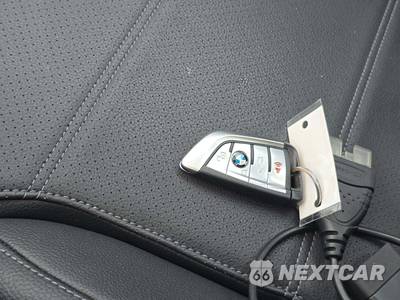 2022 Mercedes-Benz C 300 Sedan - zdjęcie 8 z 26 - miniatura