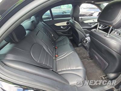 2018 Mercedes-Benz C 300 Sedan - zdjęcie 16 z 32 - miniatura