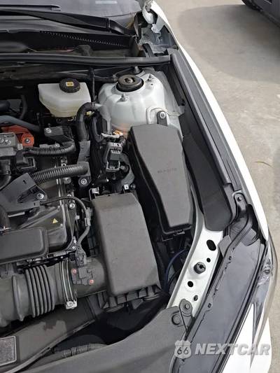 2025 Toyota Camry SE - zdjęcie 23 z 27 - miniatura