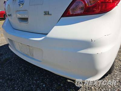 2011 Nissan Versa 1.8 SL Hatchback - zdjęcie 31 z 33 - miniatura