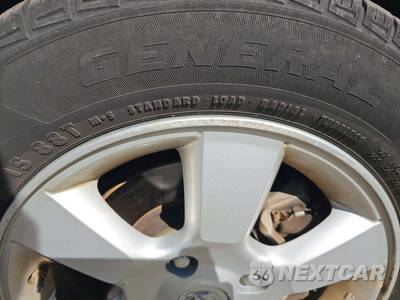 2011 Nissan Versa 1.8 SL Hatchback - zdjęcie 32 z 33 - miniatura