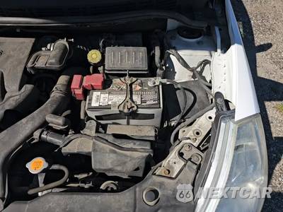 2011 Nissan Versa 1.8 SL Hatchback - zdjęcie 33 z 33 - miniatura