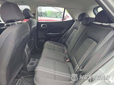 2022 Hyundai Venue SEL - zdjęcie 13 z 20 - miniatura