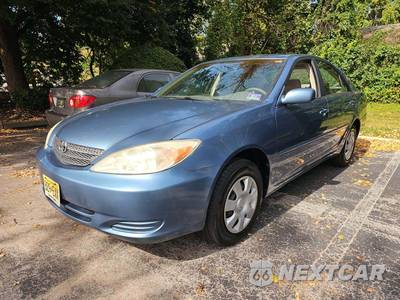 2004 Toyota Camry LE - zdjęcie 1 z 34 - miniatura
