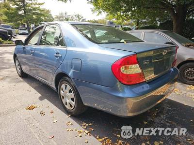 2004 Toyota Camry LE - zdjęcie 2 z 34 - miniatura