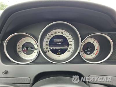 2013 Mercedes-Benz C 300 4MATIC Sedan - zdjęcie 6 z 18 - miniatura