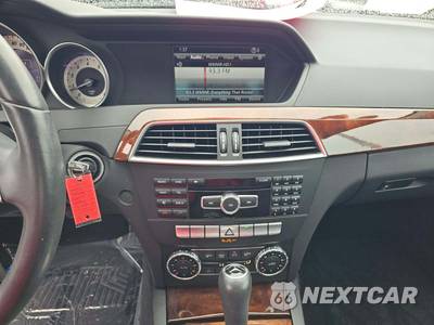2013 Mercedes-Benz C 300 4MATIC Sedan - zdjęcie 7 z 18 - miniatura