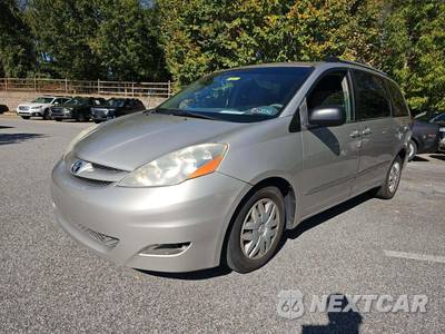 2008 Toyota Sienna LE Minivan 8-Passenger 119.3" WB