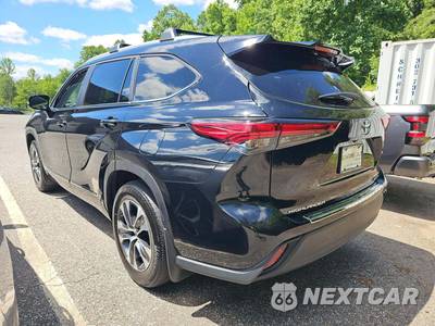 2023 Toyota Highlander XLE - zdjęcie 2 z 26 - miniatura