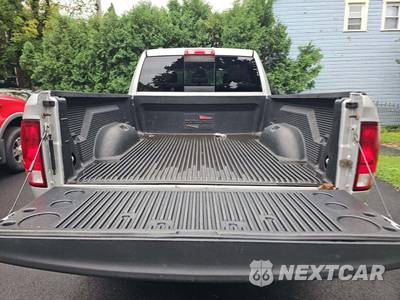 2014 Ram 1500 Big Horn Extended Cab Medium Bed - zdjęcie 14 z 27 - miniatura