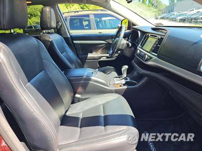 2016 Toyota Highlander XLE - zdjęcie 19 z 33 - miniatura