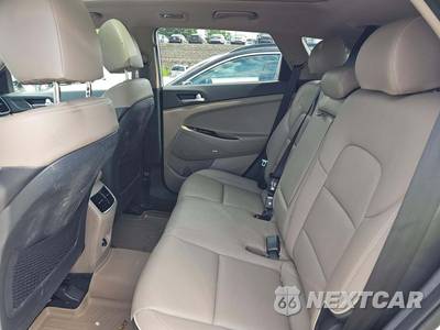 2021 Hyundai Tucson Ultimate - zdjęcie 13 z 24 - miniatura