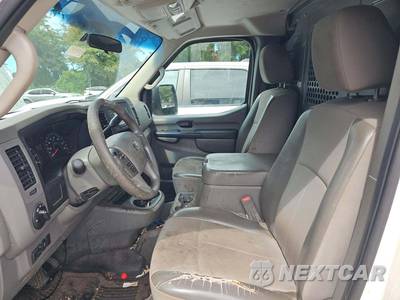 2013 Nissan NV3500 HD Cargo SV Standard Roof 146.1" WB - zdjęcie 6 z 19 - miniatura
