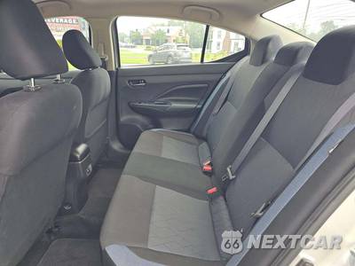2024 Nissan Versa SV - zdjęcie 13 z 24 - miniatura