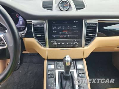 2017 Porsche Macan - zdjęcie 7 z 19 - miniatura
