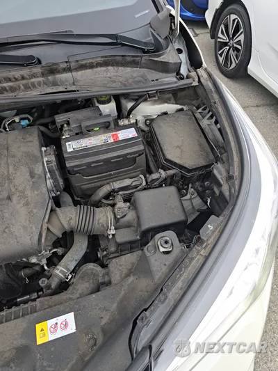 2018 Toyota C-HR XLE - zdjęcie 32 z 34 - miniatura