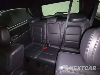 2024 Lincoln Navigator L Reserve - zdjęcie 14 z 25 - miniatura