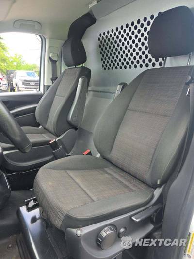 2020 Mercedes-Benz Metris Cargo Van 126.0" WB - zdjęcie 6 z 24 - miniatura