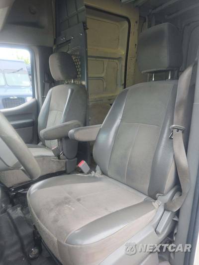 2021 Nissan NV2500 HD Cargo S High Roof 146.1" WB - zdjęcie 6 z 21 - miniatura