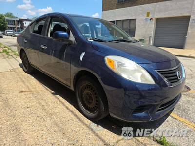 2014 Nissan Versa SV - zdjęcie 4 z 37 - miniatura