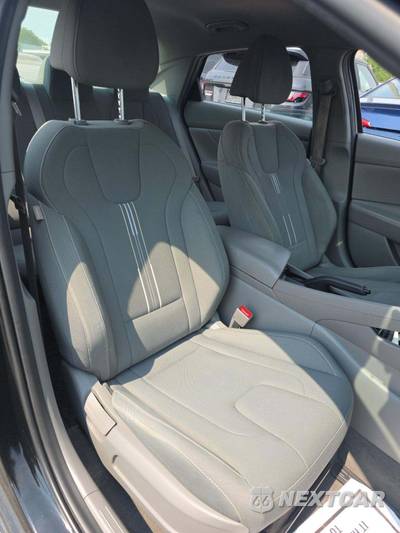 2023 Hyundai Elantra SEL - zdjęcie 18 z 25 - miniatura