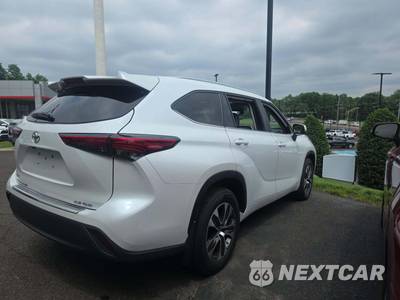 2023 Toyota Highlander XLE - zdjęcie 3 z 21 - miniatura