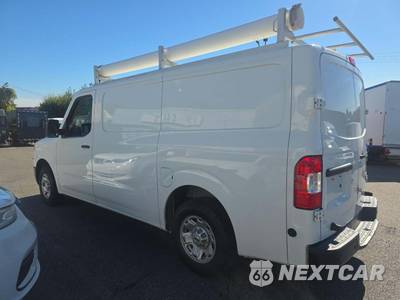 2020 Nissan NV2500 HD Cargo SV Standard Roof 146.1" WB - zdjęcie 2 z 23 - miniatura