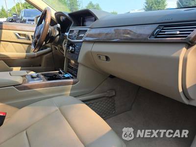 2013 Mercedes-Benz E 350 4MATIC Sedan - zdjęcie 19 z 28 - miniatura
