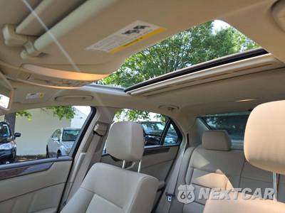 2013 Mercedes-Benz E 350 4MATIC Sedan - zdjęcie 11 z 28 - miniatura