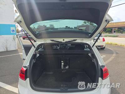 2017 Volkswagen Golf GTI S Hatchback - zdjęcie 14 z 26 - miniatura