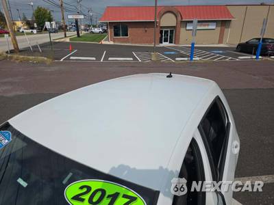 2017 Volkswagen Golf GTI S Hatchback - zdjęcie 12 z 26 - miniatura