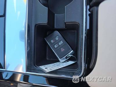 2023 Land Rover Range Rover Velar R-Dynamic S - zdjęcie 8 z 26 - miniatura