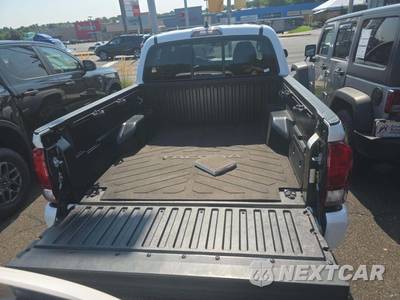 2022 Toyota Tacoma SR Crew Cab Medium Bed - zdjęcie 14 z 21 - miniatura