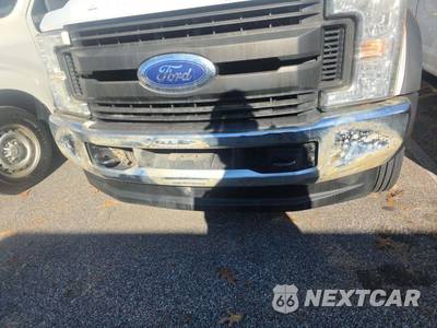 2017 Ford Super Duty F-550 Cab Chassis XL Extended Cab w/Rear Doors DRW - zdjęcie 21 z 23 - miniatura