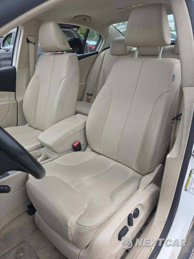 2010 Volkswagen Passat Sedan Komfort - zdjęcie 6 z 21 - miniatura