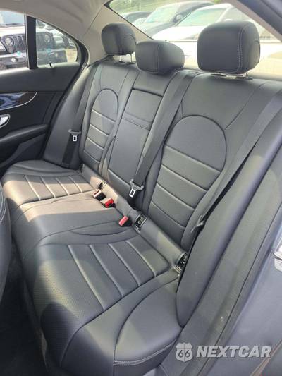 2017 Mercedes-Benz C 300 4MATIC Sedan - zdjęcie 13 z 21 - miniatura