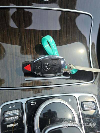 2017 Mercedes-Benz C 300 4MATIC Sedan - zdjęcie 8 z 21 - miniatura