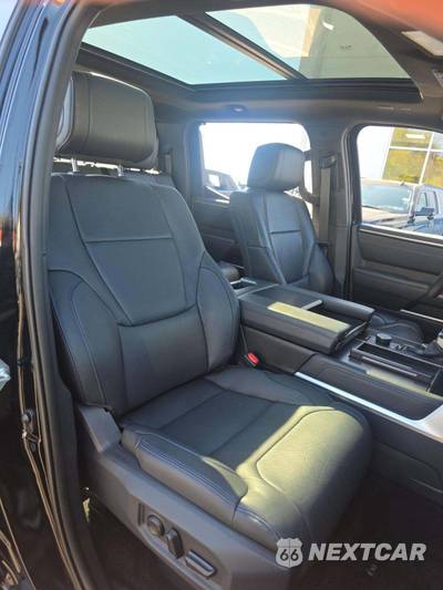 2023 Toyota Tundra Platinum Crew Cab Short Bed - zdjęcie 18 z 22 - miniatura