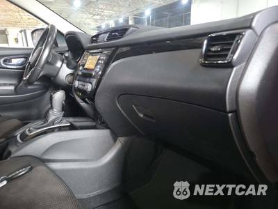 2017 Nissan Rogue Sport SV - zdjęcie 19 z 31 - miniatura