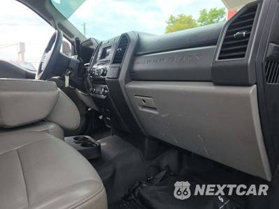 2018 Ford Super Duty F-450 Cab Chassis XL Regular Cab DRW - zdjęcie 16 z 21 - miniatura