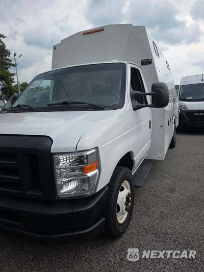 2018 Ford Super Duty E-450 Cutaway DRW