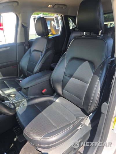2020 Ford Escape SEL - zdjęcie 6 z 23 - miniatura