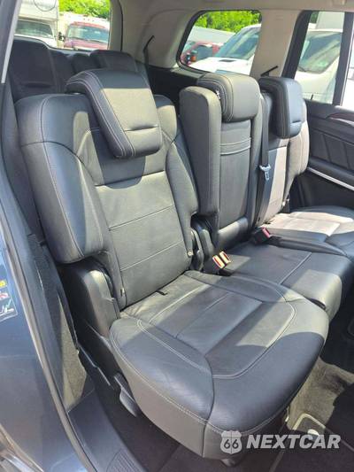 2015 Mercedes-Benz GL 550 4MATIC - zdjęcie 17 z 30 - miniatura