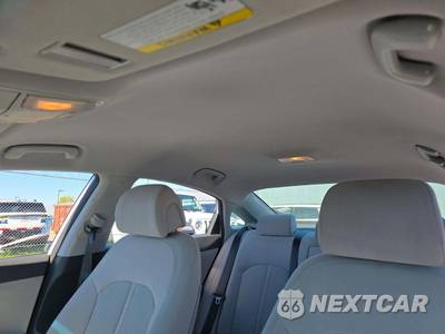 2017 Hyundai Sonata SE - zdjęcie 11 z 22 - miniatura