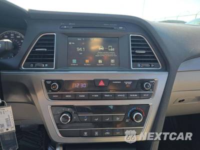 2017 Hyundai Sonata SE - zdjęcie 10 z 22 - miniatura