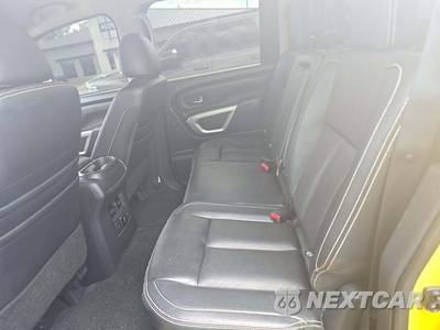 2018 Nissan TITAN PRO-4X Crew Cab Short Bed - zdjęcie 10 z 22 - miniatura
