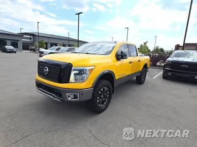 2018 Nissan TITAN PRO-4X Crew Cab Short Bed