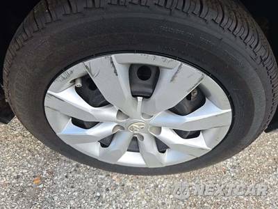 2014 Toyota Corolla LE - zdjęcie 27 z 31 - miniatura